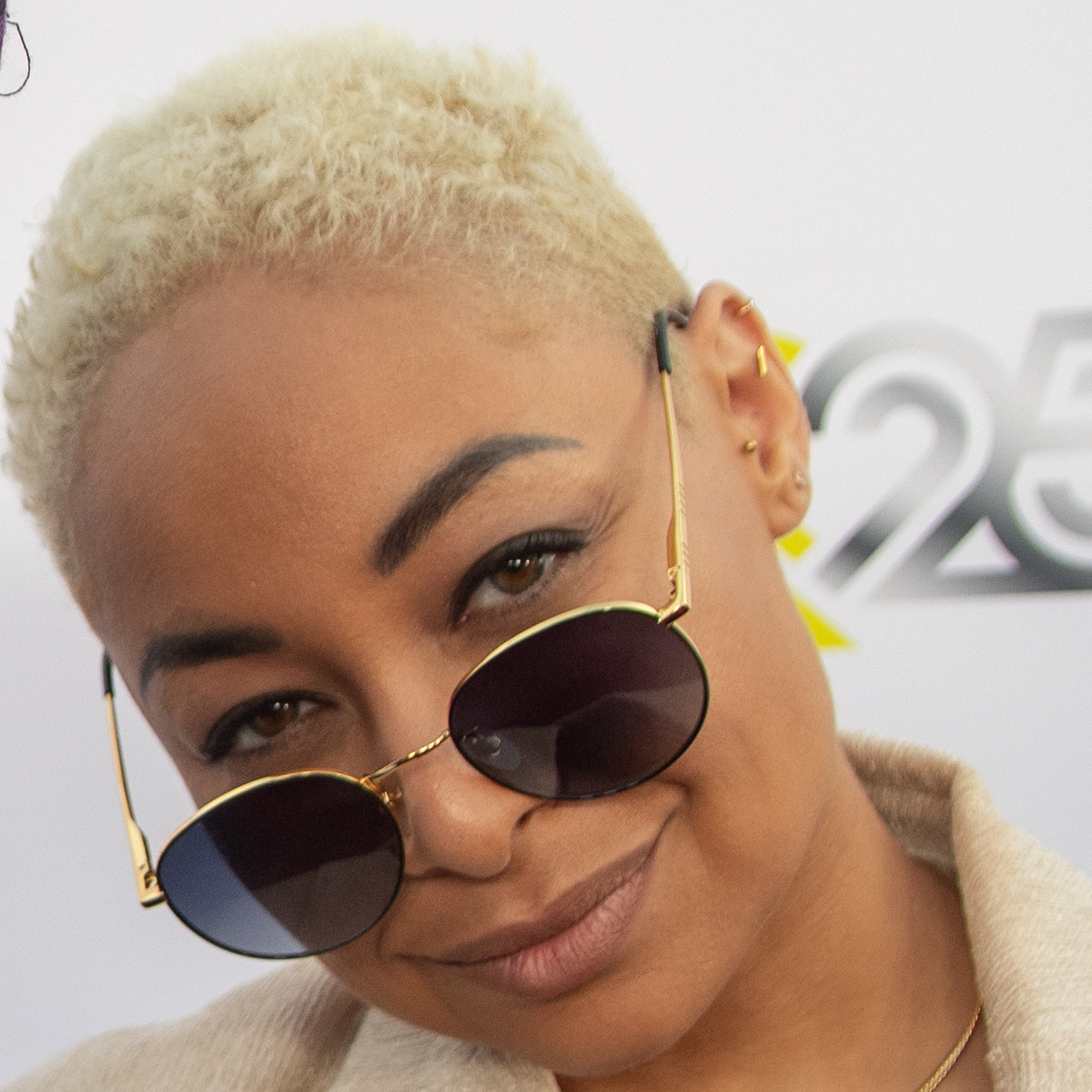 Raven-Symoné صافي الثروة
