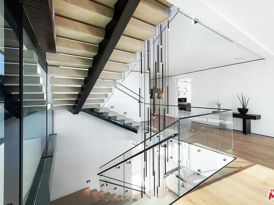 Photo 23 of the Hollywood Hills house